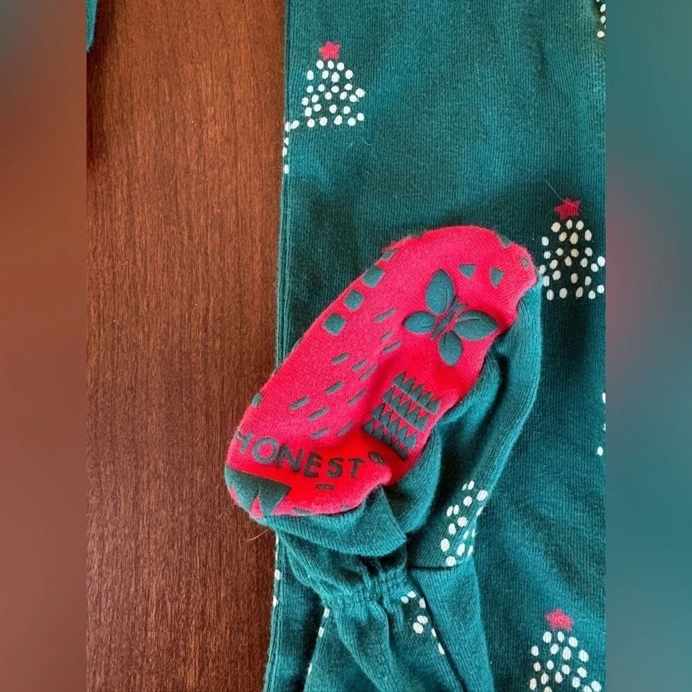 Christmas Eve tree soft cozy pjs Honest baby 18M footsie onsie winter pajamas